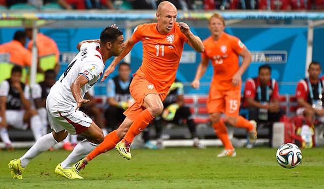 Robben também tem números marcantes pela seleção holandesa. É o nono jogador com mais partidas na história da Laranja Mecânica, com 96, e o quinto maior artilheiro, com 37 gols marcados