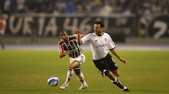 Em 2007, o Botafogo venceu, por 2 a 1, o jogo que marcou a inauguração do Estádio Nilton Santos. Dodô brilhou, com dois gols pelo Glorioso