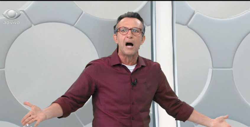 O apresentador Neto fez fortes críticas a diretoria do Flamengo pela demissão de 62 funcionários na quinta-feira, mencionando o conflito com o alto salário proposto ao treinador Jorge Jesus em meio a um discurso de redução de gastos.