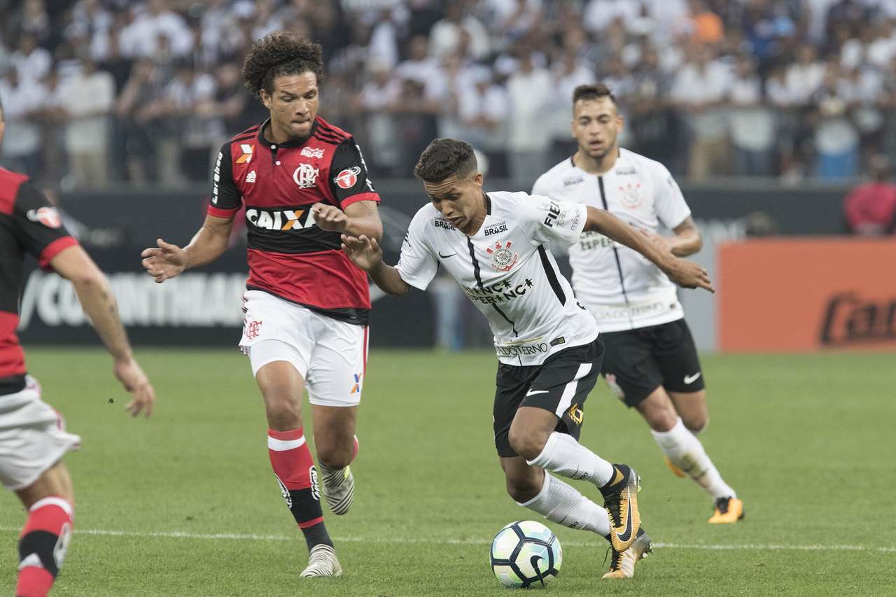 8) Corinthians 1 x 1 Flamengo - Campeonato Brasileiro de 2017: 44.682 pagantes.