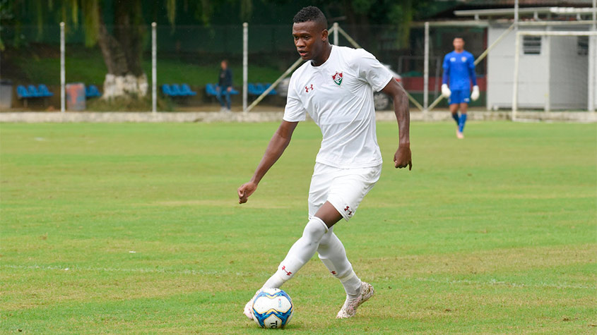 Cesar (20 anos) - Cria da base tricolor, ele ainda não teve chances neste ano. Contrato até dezembro de 2021.