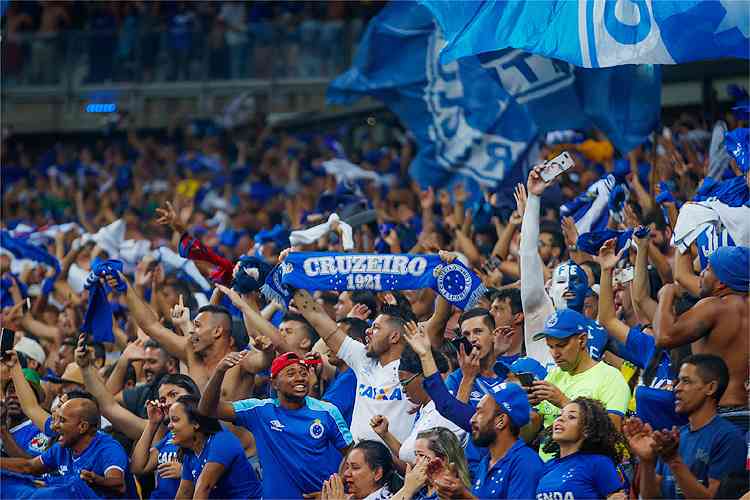 O CRUZEIRO obteve R$ 342 milhões de receita total. Desconsiderando as negociações, a Raposa embolsou R$ 296 milhões e "subiu" para a sexta posição.