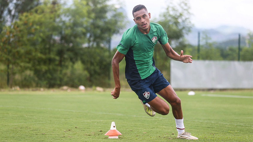 Daniel (20 anos) - Cria da base do Fluminense, ele subiu neste ano, mas não teve oportunidades. O contrato vai até o final deste ano.