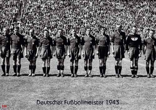 Dresdner - A equipe foi a única a conquistar o Campeonato Alemão de forma invicta. Foi na temporada 1942/43, com 23 vitórias em 23 jogos.
