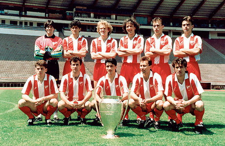 Estrela Vermelha - Com uma campanha surpreendente, o time sérvio se sagrou campeão da Champions League na temporada 1990/91, com 5 vitórias e 4 empates e nenhuma derrota.