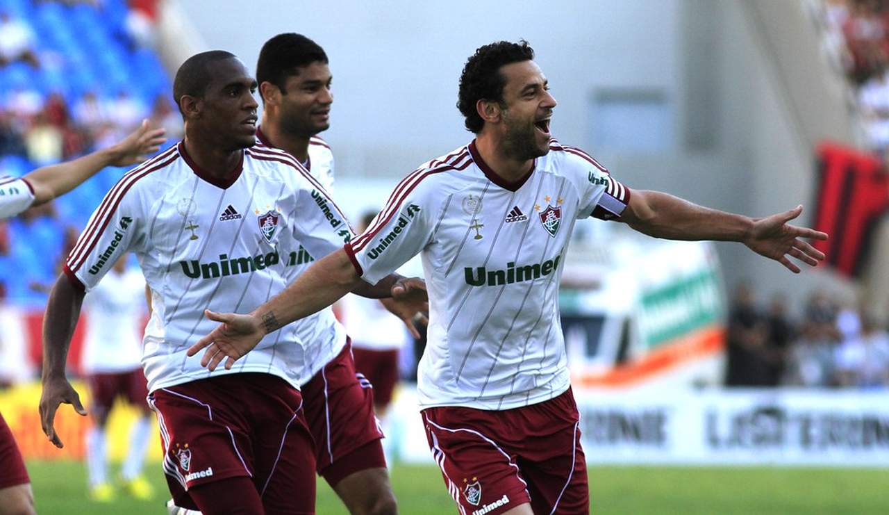 O Fluminense perdeu apenas um clássico naquele Brasileiro, para o Vasco, na última rodada da competição, mas já havia vencido no primeiro turno. Além disso, ganhou duas vezes do Flamengo e teve um empate e uma vitória com o Botafogo.