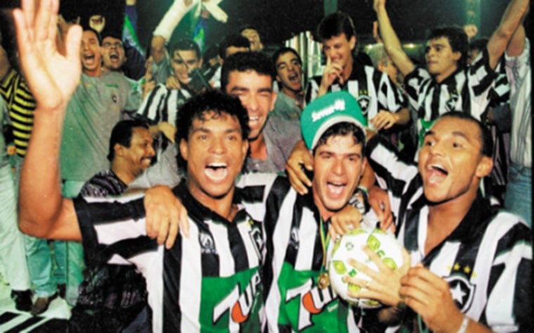 Em uma bela campanha sob o comando de Túlio Maravilha, Donizete e Wilson Gottardo, o Botafogo foi campeão Brasileiro em 1995, em uma final contra o Santos.