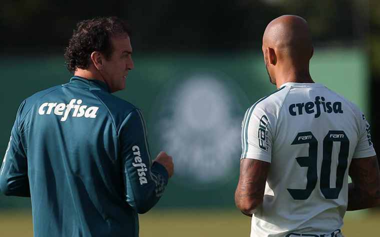 Felipe Melo teve um áudio vazado falando mal do técnico Cuca. Na oportunidade, chamou o treinador de "mau caráter". Ele foi afastado da equipe na época.