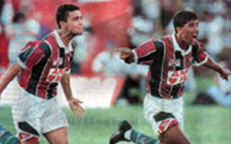 Djair, que tinha passagens por Botafogo e Internacional, foi outra aposta do Flu para a temporada. O volante não só ajudava a conter o ímpeto dos adversários, como também engatava as jogadas para o ataque.