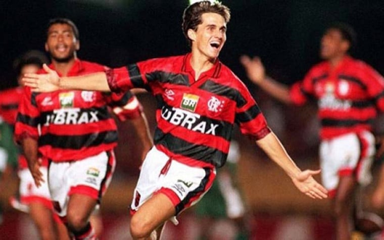 Os rubro-negros confiavam ainda no promissor Sávio. O "Anjo Loiro da Gávea" cedeu a camisa 11 para Romário e iria formar o "Ataque dos Sonhos".