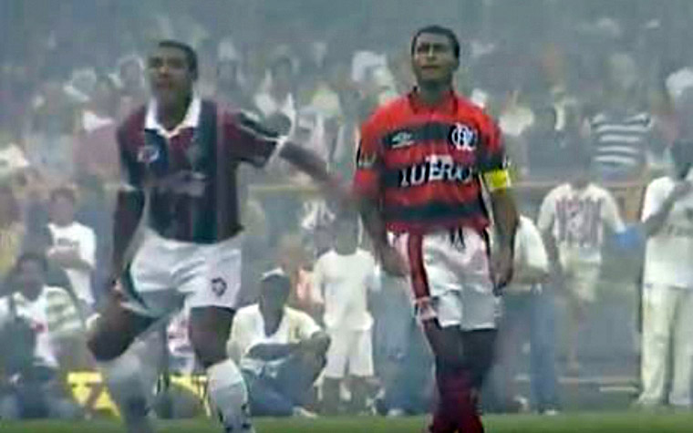 O Fla-Flu do primeiro turno, em 12 de fevereiro de 1995, marcou a estreia oficial de Romário com a camisa 11 flamenguista. Entretanto, um nome tricolor roubou a cena: Lima. O zagueiro, que era uma das novidades da equipe para aquele ano, não desgrudou do Baixinho e garantiu um empate em 0 a 0.