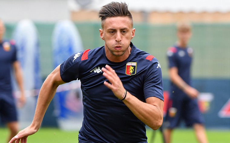 Antonio Barreca, do Genoa, é o lateral-esquerdo. Ele está emprestado e pertence ao Mônaco, da França.