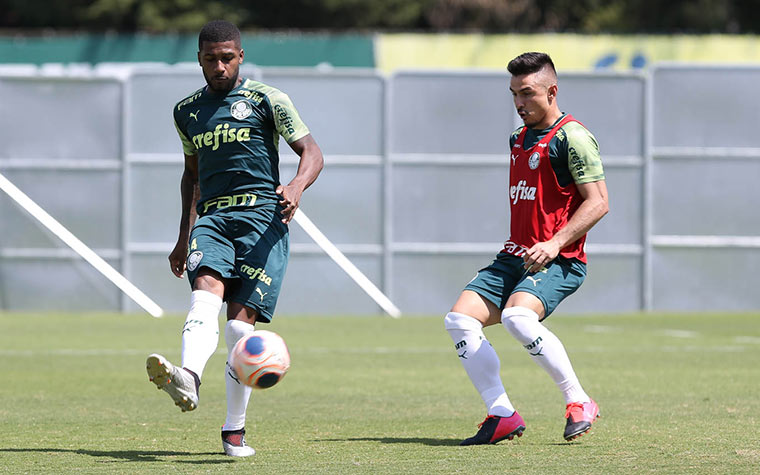 Palmeiras - O Verdão decidiu reduzir os salários de maio e junho dos jogadores, Vanderlei Luxemburgo, do diretor Anderson Barros e do gerente Cícero de Souza em 25%, registrados em carteira, com direitos de imagem de abril e maio parcelados até junho de 2021. Além disso, o Palmeiras decidiu manter integralmente os pagamentos ao elenco do futebol feminino e também na bolsa-auxílio dada a atletas que não são profissionais.