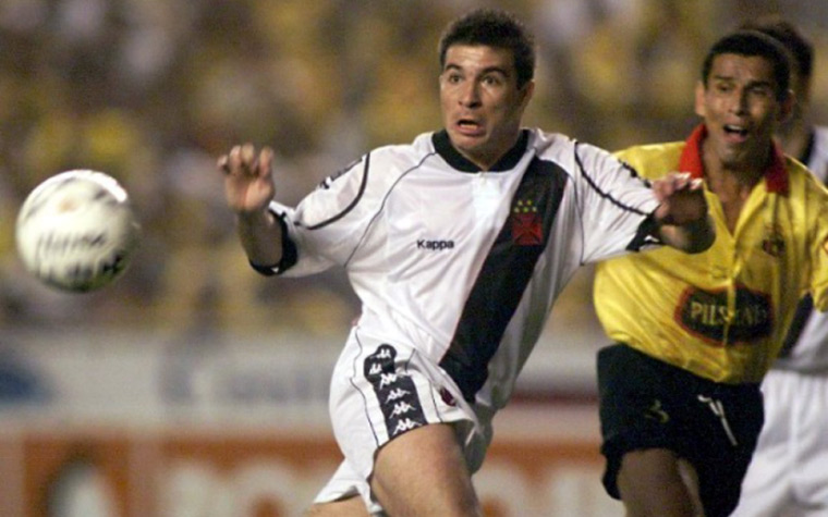 6º lugar - Luizão - 29 gols: Era o brasileiro com mais gols na história da Libertadores de forma isolada. O ex-atacante foi campeão com o Vasco em 1998 e com o São Paulo em 2005. Também teve passagens marcante por Corinthians e Palmeiras na competição.