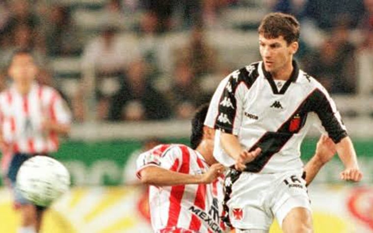 2001 - Pedrinho (Vasco 1x2 Madureira - Carioca).