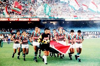 O regulamento do Brasileiro de 1988 previa que, na primeira fase, haveria disputa de pênaltis a cada empate no tempo normal. Mas Botafogo e Fluminense não quiseram desempatar as cobranças na marca de cal, após empatarem em 1 a 1, no dia 3 de setembro. Um mês depois de terem jogado, as duas equipes voltaram ao Maracanã exclusivamente para uma disputa de pênaltis. O Tricolor levou a melhor por 5 a 4.