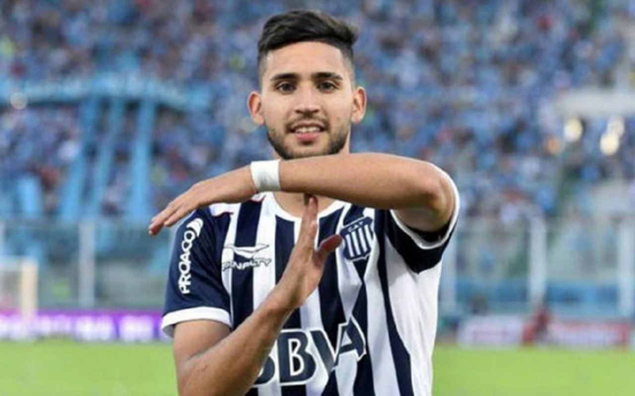 ESFRIOU – O Atlético-MG busca um centroavante para o seu elenco e deseja o argentino Nahuel Bustos, do Talleres, da Argentina. No entanto, apesar de já ter oferecido R$ 22 milhões por ele, o Galo esbarra nas negativas do clube, que deseja negociá-lo com o exterior.