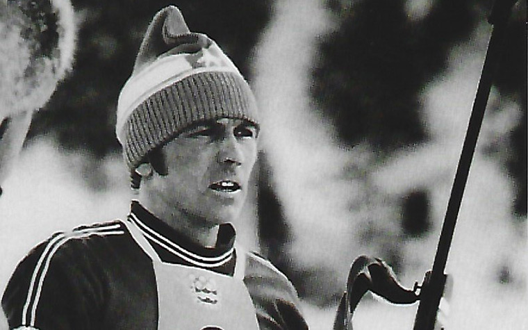 Nos Jogos de Inverno de 1976, em Innsbruck, na Áustria, Nikolai Kruglov ganhou os 20 km individual do biatlo pela União Soviética, e embolsou uma segunda medalha de ouro no revezamento masculino. Ele acabou vendendo os objetos por 5 mil dólares para ajudar o filho, Nikolai Kruglov Jr, a se tornar atleta profissional. E conseguiu! O garoto ganhou a prata no revezamento masculino na Olimpíada de Inverno de 2006, em Turim, na Itália e, com o prêmio recebido, comprou as medalhas de seu pai de volta, por 50 mil dólares.