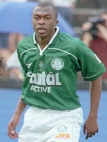 Tiago Silva: Lateral-esquerdo, participou da conquista de 1999 e fez carreira na Bulgária nos anos 2000. Chegou a se naturalizar e atuar pela seleção local. Se aposentou em 2012.