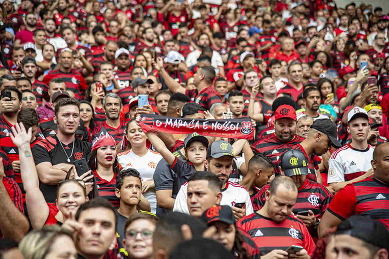 1º) 1 milhão – Flamengo