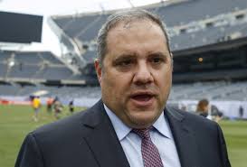 32 - Victor Montagliani (presidente da CONCACAF)