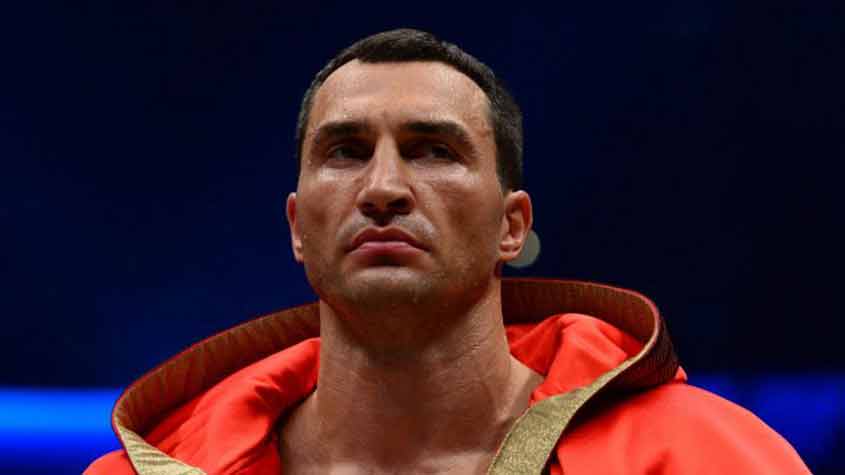 O ucraniano Wladimir Klitschko, ouro em Atlanta-1996, decidiu leiloar a medalha para reverter o dinheiro para uma instituição de crianças órfãs que ele e o irmão mantinham na Ucrânia. Mas a pessoa que desembolsou 1 milhão de dólares pela medalha a devolveu ao atleta após a compra.