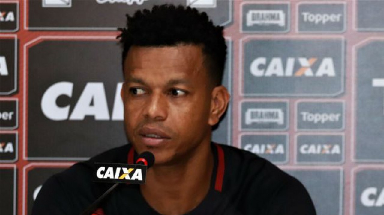 EDCARLOS - Cria da base são-paulina e um dos destaques da final, zagueiro ainda está na ativa aos 35 anos. Joga no Juventude.