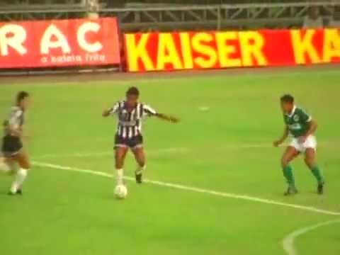 No Brasileirão de 1992, o Caio Martins foi palco de uma goleada por 6 a 0 sobre o Goiás. Foi o maior triunfo do Glorioso no torneio, ao lado da histórica vitória pelo mesmo placar diante do Flamengo, em 1972, no Maracanã. Os gols foram marcados por Carlos Alberto Dias (2), Chicão (2), Valdeir e Bujica.