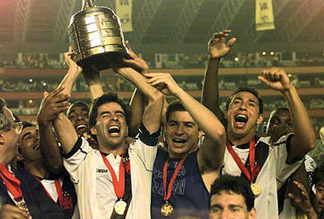 VASCO - O clube da Colina teve um grande centenário. Eles desfrutaram o ano ganhando o Cariocão invicto (Taça Guanabara e Taça Rio), e ainda foi campeão da Libertadores em cima do Barcelona de Guayaquil. Não conseguiram ser campeões brasileiros, ficaram em 10º e perderam o mundial para o Real Madrid por 2 a 1 em um jogo extremamente equilibrado.