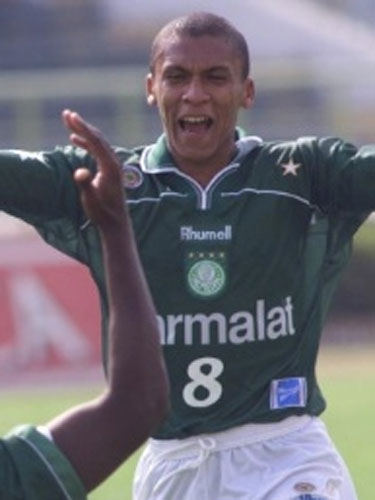 O meia Jackson continua na atividade. Atualmente, ele defende o  Maranhão Atlético Clube., aos 47 anos. Já passou por Coritiba, ABC, Santa Cruz e Bahia de Feira.