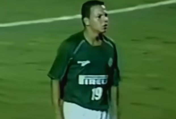 7 – O colombiano Muñoz ficou cinco anos na equipe, entre 2001 e 2006. No total, o atacante soma 66 vitórias com a camisa alviverde.