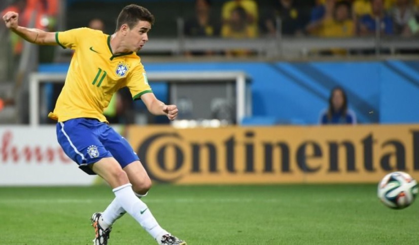 OSCAR - O meia foi muito tímido no decorrer da partida e ameaçou apenas em uma oportunidade. Acabou sacado. Oscar, que recebeu oportunidades na Seleção com Dunga e Tite mas hoje perdeu seu espaço, seguiu no Chelsea até 2016. Depois, fez as malas para a China, onde defende o Shanghai SIPG.