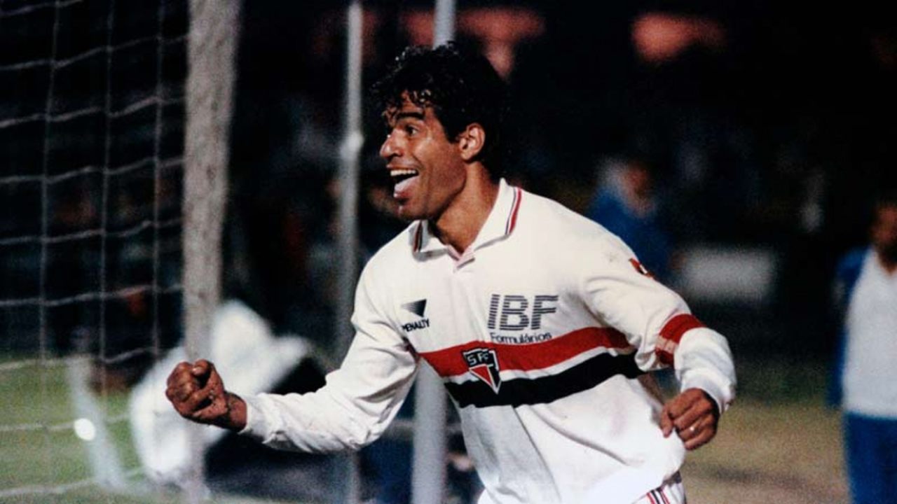 Raí: 20 gols em 1991 - No ano em que o São Paulo se sagrou campeão pela 17ª vez, o artilheiro foi o 'meia ideal' do campeonato, Raí, com 20 gols marcados.