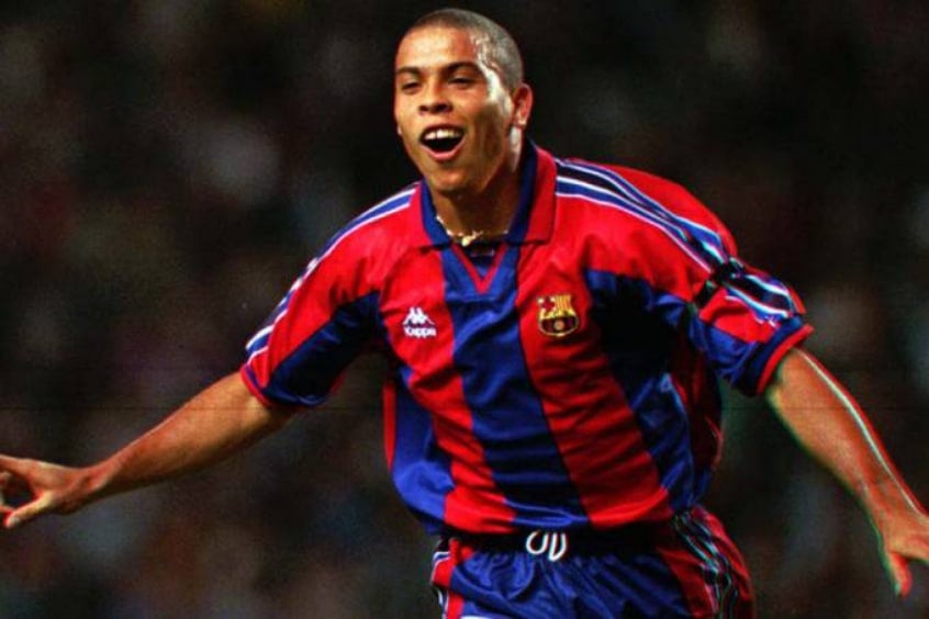 Ronaldo - Barcelona: artilheiro do Campeonato Espanhol em 1996/1997 com 34 gols