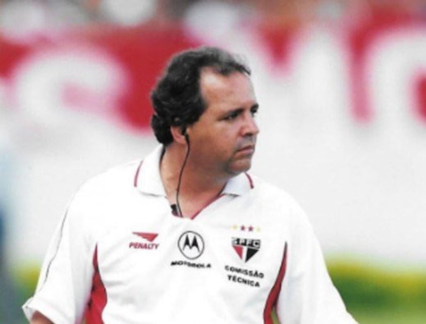 Vadão (2001) - O técnico foi o primeiro do São Paulo neste século. Fez 29 jogos, com 16 vitórias, quatro empates e nove derrotas.	