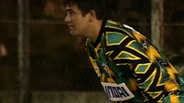 Responsável por defender a meta do Fluminense, WELLERSON atualmente trabalha como preparador de goleiros do Al-Wasl.