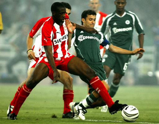 A ascensão de Yaya Touré na Europa seguiu rápida e constante. No Olympiacos, em 2005/2006, foi campeão da Liga e da Copa na Grécia. Em 33 jogos, marcou 3 gols e foi um dos destaques do time, sendo negociado em seguida para o Monaco, da França.