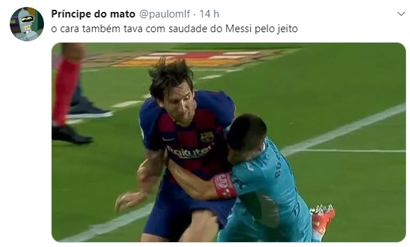 Agarrão em Messi rendeu memes nas redes sociais