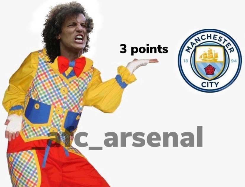 David Luiz vira piada na web após falhas contra o Manchester City