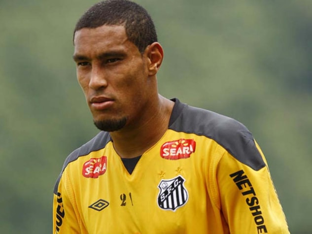 Bruno Aguiar: o experiente zagueiro de 35 anos jogará pelo Novorizontino no Paulistão 2021. Sua passagem no Santos em 2012 foi a mais marcante da sua carreira.