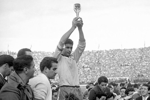 1962 - Campeão da Copa do Mundo: Brasil (2º título)