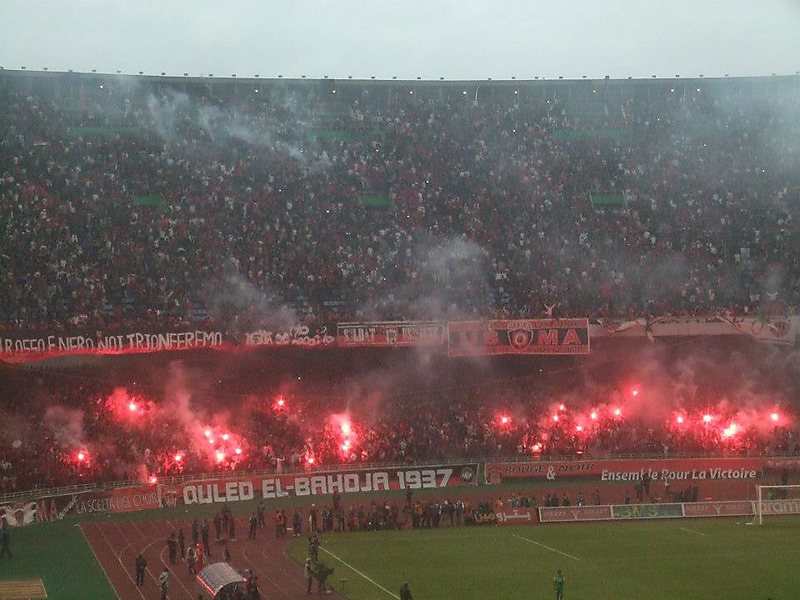 27 - Estádio 5 de Julho de 1962 - Mouloudia Club d'Alger (Argélia)