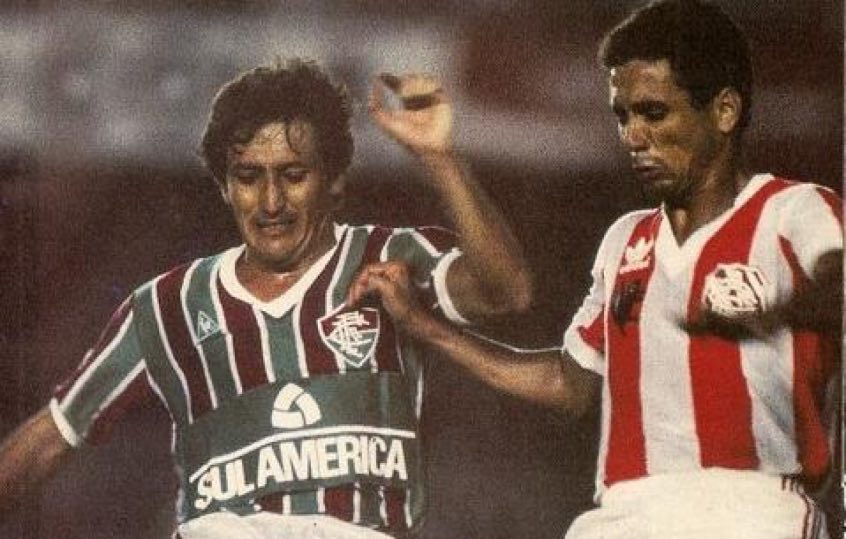 Fluminense 2 x 1 Bangu - 18 de dezembro de 1985: O tricampeonato carioca veio contra o Bangu, com gol marcado por Paulinho aos 31 minutos do segundo tempo.