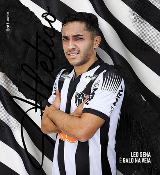 FECHADO: O Atlético-MG vai emprestar o volante Léo Sena, de 24 anos, para o Spezia Calcio, da Itália. A transação será de um ano do meio de campo na equipe italiana. Ele foi um pedido do técnico Jorge Sampaoli, custou cerca de R$ 4 milhões aos cofres do Galo e foi pouco utilizado.