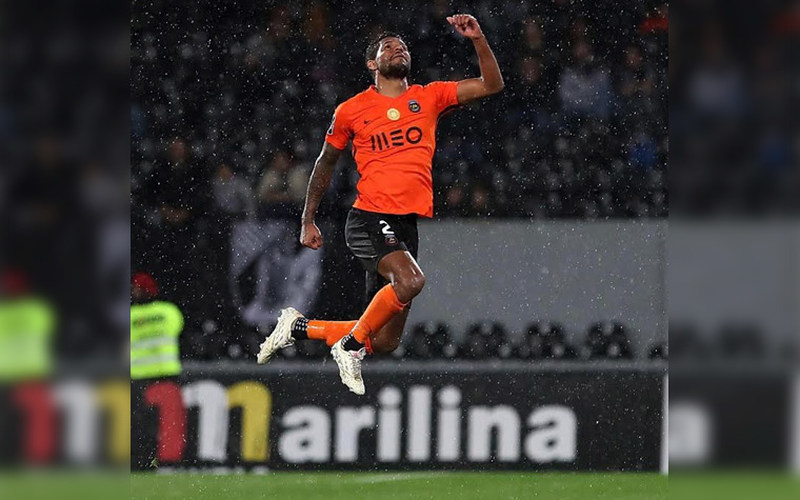 FECHADO - O lateral esquerdo Matheus Reis chega para reforçar o Sporting nesta reta final de temporada. O brasileiro que estava no Rio Ave desde 2018 antecipou sua ida para os Leões por empréstimo, mas o atleta tem um acordo com o clube pelos próximos quatro anos.