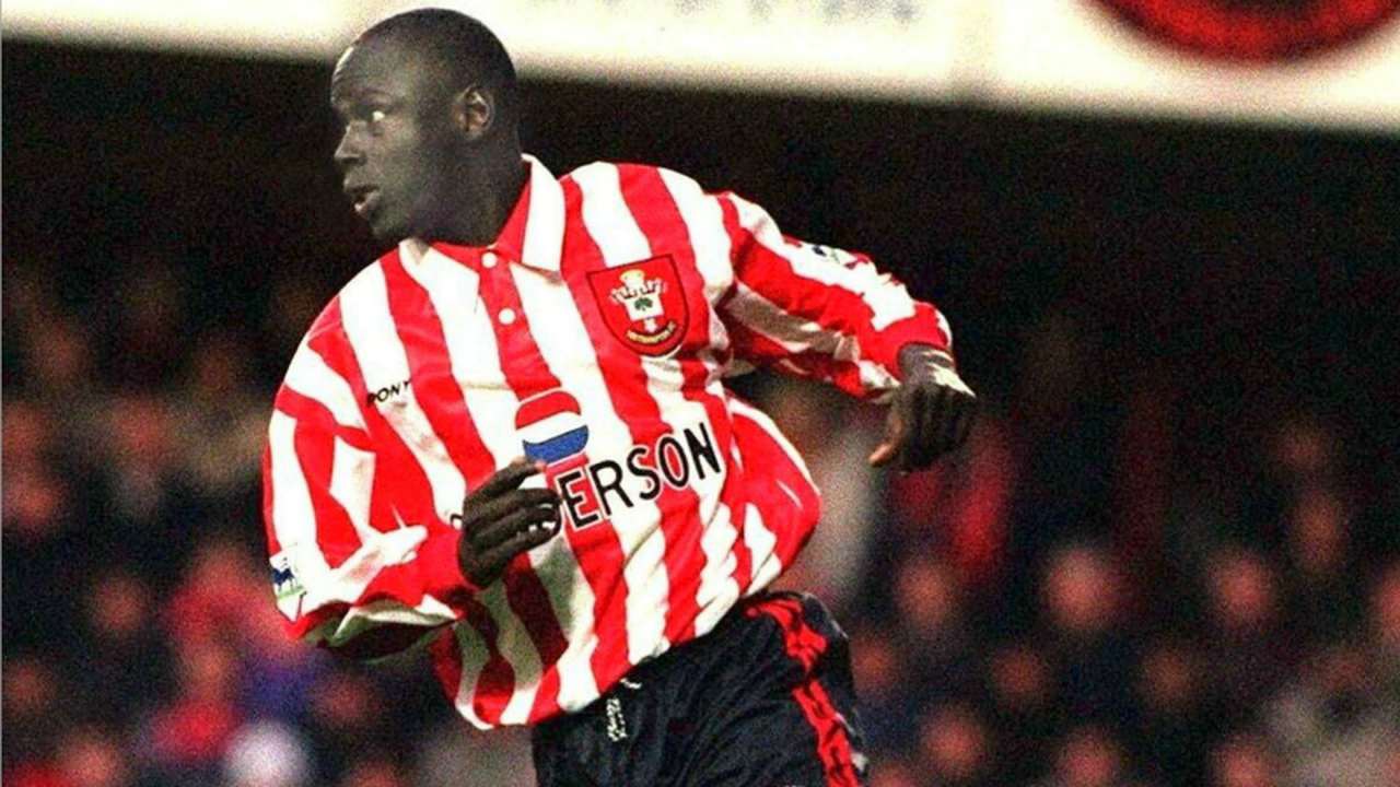 2° - Na segunda posição vem o ex-meia senegalês Ali Dia. Indicado por George Weah, o Southampton contratou o jogador, que fez somente uma partida pela equipe inglesa, causando constrangimento ao clube inglês. 