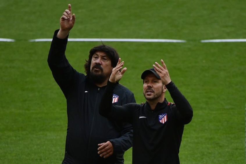 ESQUENTOU - Após anos ao lado de Diego Simeone, Germán Burgos resolveu deixar o cargo de auxiliar técnico para iniciar o seu sonho de trabalhar como técnico. Como não poderia ser diferente, o lugar que ele mais cogita em treinar é o River Plate, clube o qual ele atuou por anos e tornou-se ídolo.