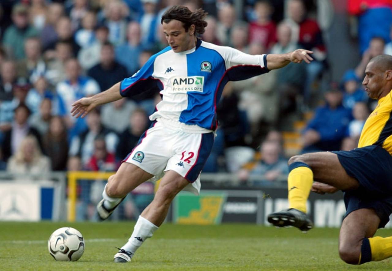 18º - Depois de passar por diversos clubes italianos, o ex-atacante Grabbi chegou ao Blackburn em 2001 com expectativas. Porém, o jogador decepcionou, fazendo somente dois gols em 30 partidas. Saiu do clube em 2004. 
