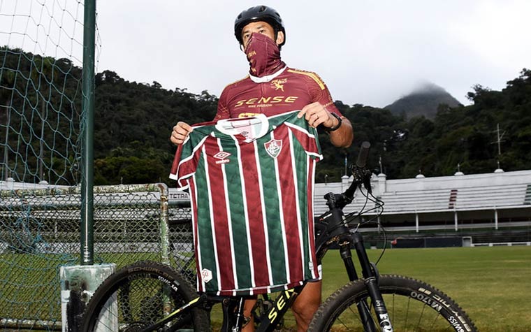 O atacante agora retorna a Belo Horizonte, onde fará os treinamentos virtuais, enquanto o elenco profissional seguir treinando de casa.