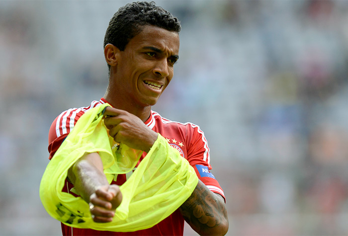 Luiz Gustavo (volante): 1 título (2012/13, pelo Bayern de Munique)